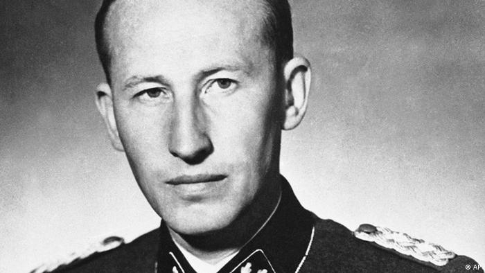 Reinhard Heydrich quer