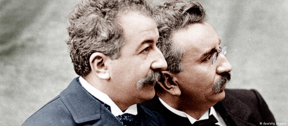 Auguste e Louis Lumière, por volta de 1900