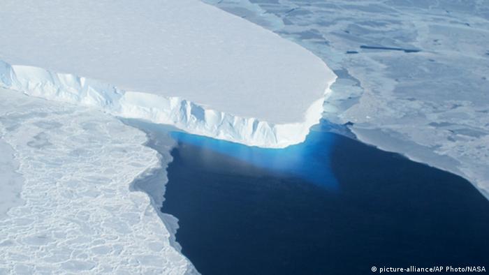 غییرات آب و هوایی بر کوه‌های یخ قطب جنوب نیز تاثیر منفی داشته‌اند
