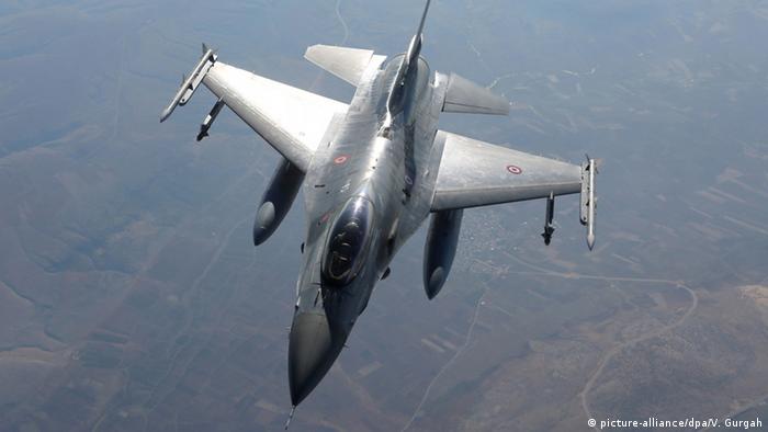 Turkey F-16 fighter jet