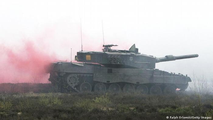 Symbolbild Waffenexporte Deutschland Panzer Leopard