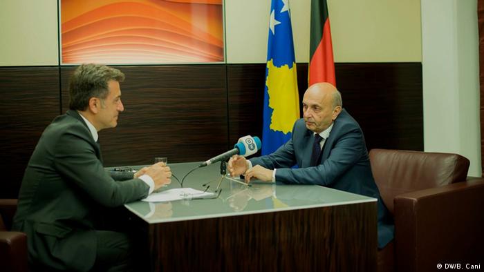 Deutschland Ministerpräsident Kosovo Mustafa im Interview mit DW