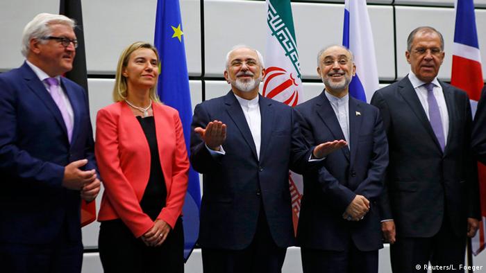 محمد جواد ظریف و علی اکبر صالحی در مراحل پایانی مذاکرات هسته‌ای در وین