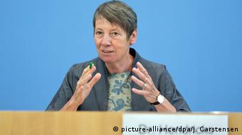 Η γερμανίδα υπουργός Περιβάλλοντος Μπάρμπαρα Χέντριξ υπογράμμισε τη γερμανική συμβολή στη μάχη κατά της κλιματικής αλλαγής
