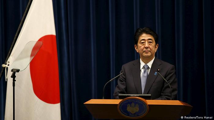 Japan Ministerpräsident Shinzo Abe Weltkriegsrede in Tokio