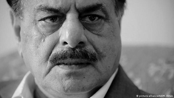 Hamid Gul, former director-General of the Pakistan's Inter-Services Intelligence (ISI), speaks to the media on October 31, 2014 in Islamabad, Pakistan
(Photo: Metin Aktas / Anadolu Agency)
