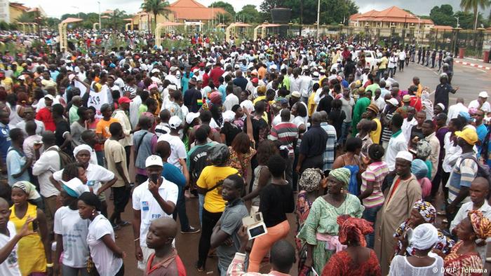 Massenprotest in Bissau