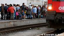 Österreich Flüchtlinge am Bahnhof Wien 