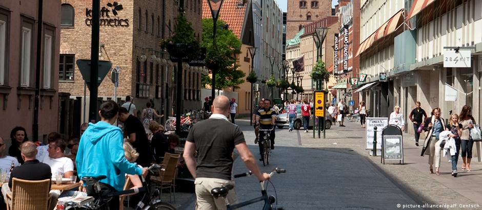 Quase metade das pessoas que vivem na terceira maior cidade da Suécia, Malmö, tem origem estrangeira