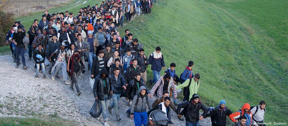 Desde outubro, mais de 170 mil migrantes cruzaram a fronteira entre Croácia e Eslovênia