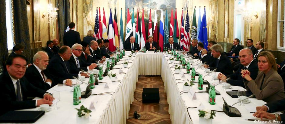 Representantes de 17 países se reuniram em Viena para debater futuro sírio