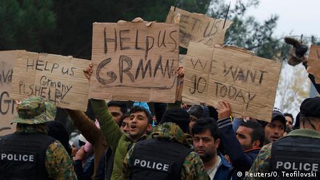 Protest der Flüchtlinge (Foto: Reuters/O. Teofilovski)