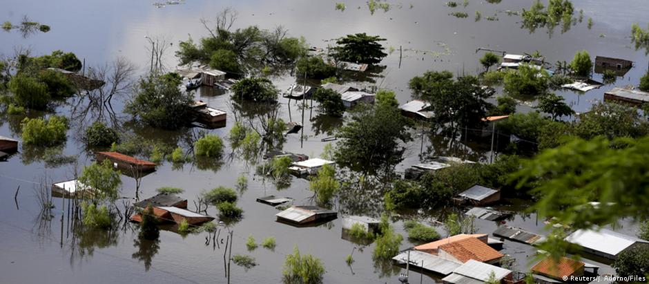Enchente em Assunção, no Paraguai: chuvas mais fortes são consequências do 