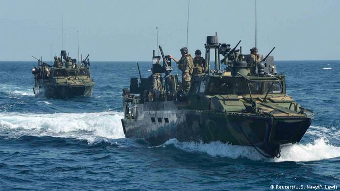 ایران دو قایق نیروی دریایی ایالات متحده متوقف می شود