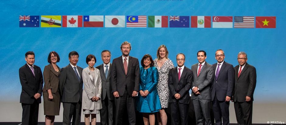 Representantes de Comércio Exterior dos 12 países assinaram o acordo em Auckland