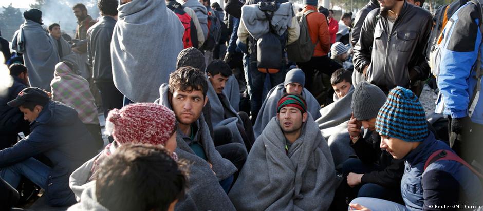 Refugiados detidos na Grécia devido a controle de fronteira feito pelo governo da Macedônia