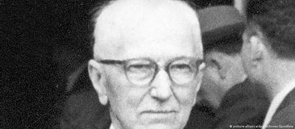 Jules Rimet foi presidente da Fifa de 1921 a 1954