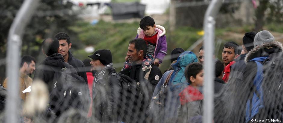 Refugiados em Idomeni, na fronteira entre a Grécia e a Macedônia