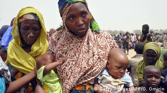 Niger Bevölkerungswachstum Frau mit Kindern