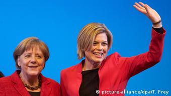 Η καγκελάριος Μέρκελ με την υποψήφια της CDU στη Ρηνανία-Παλατινάτο Γ. Κλέκνερ