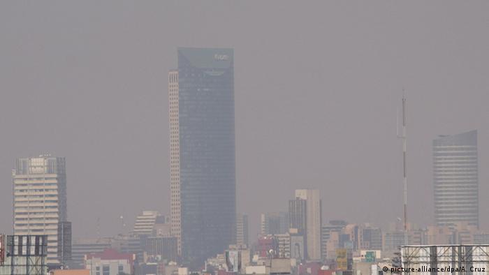 Mexiko Smog über Mexiko-Stadt