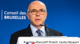 وزیر کشور فرانسه‌، برنار کازنو