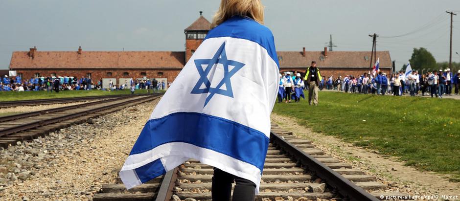 Por volta de 300 mil jovens deverão visitar antigo campo de extermínio nazista