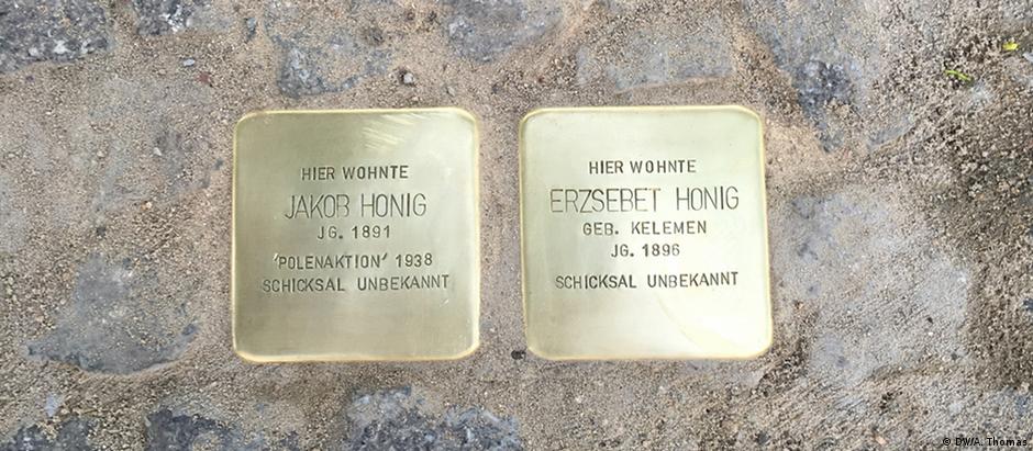 Gunter Demnig instalou em Berlim "pedras de tropeço" para Erzsebet e Jakob Honig