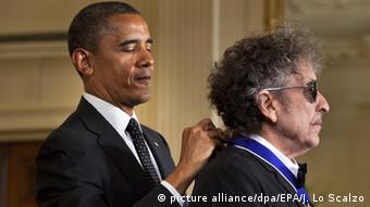 Barack Obama homenageia Bob Dylan em Washington