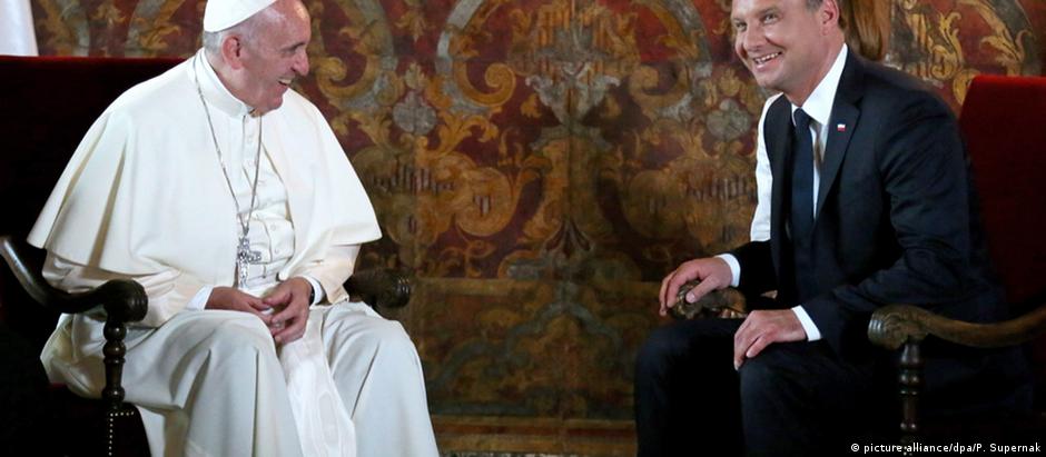 O papa Francisco e o presidente da Polônia, Andrzej Duda, durante encontro em Cracóvia