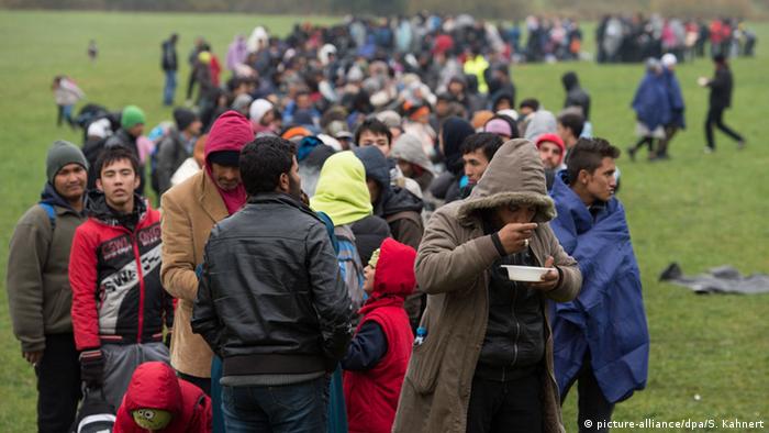 Migrants waiting at the German-Austrian border last year