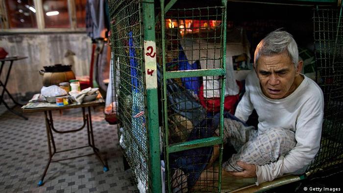 China Hongkong Wohnungsnot Wohnen im Käfig (Getty Images)