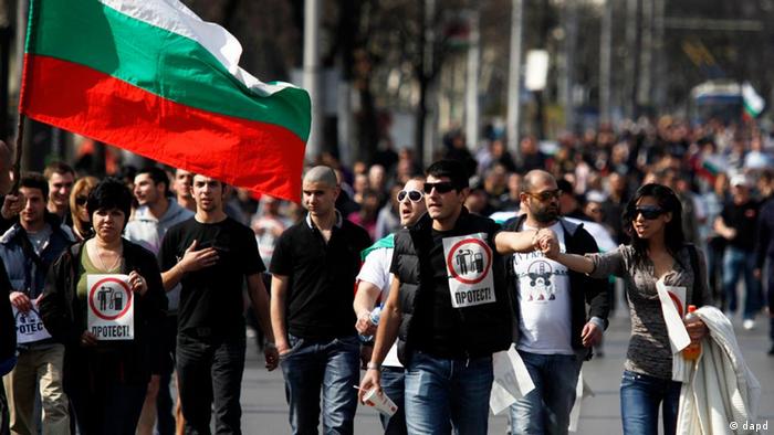 Bulgarien Demonstration in Sofia wegen hohe Benzinpreise (dapd)
