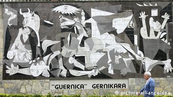 Bildergalerie Guernica (picture-alliance/dpa)