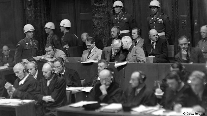 A audiência contra os principais criminosos de guerra foi aberta em Nurembergue no dia 20 de novembro de 1945 
