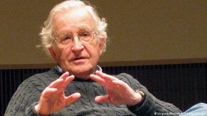 USA Professor für Linguistik Noam Chomsky (Virginie Montet/AFP/Getty Images)