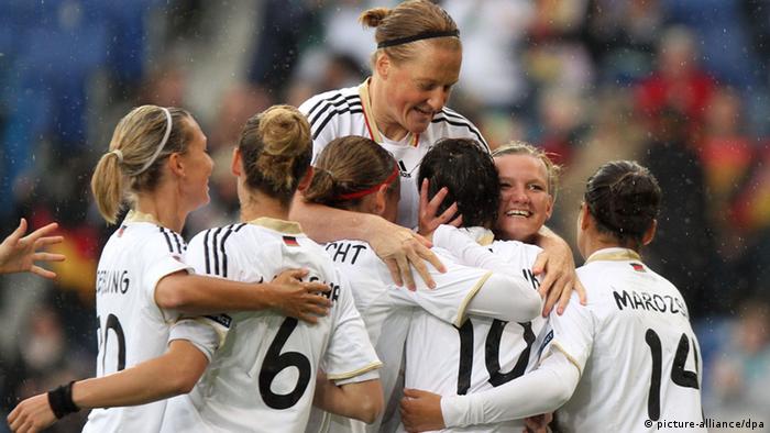 Fußball EM-Qualifikation Frauen: Deutschland - Rumänien (picture-alliance/dpa)