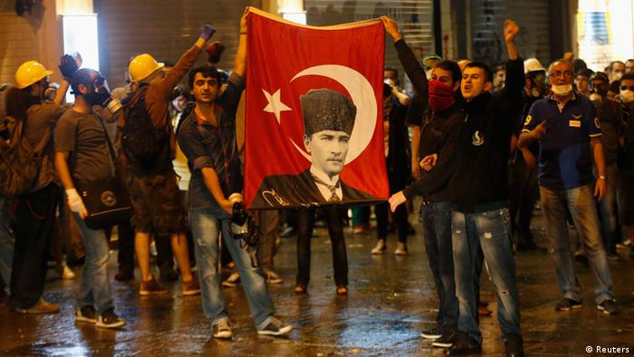 Taksim Platz Gezi Park Istanbul Türkei (Reuters)