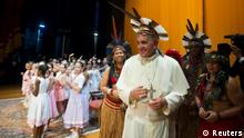 Rio de Janeiro, Brasilien Papst Franziskus Pataxo Indianer