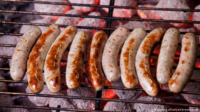 10 ways to eat a German sausage | Meet the Germans | DW | 15.02.2017