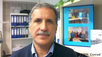 Hamid Nowzari, Geschäftsführer des Vereins iranischer Flüchtlinge in Berlin (DW/N. Conrad)