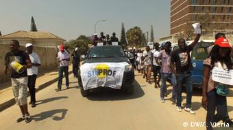 Demonstration der SINPROF in Lubango, Angola