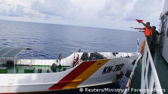 China Vietnam Schiffe Zusammenstoß vom 02.05.2014 (Reuters/Ministry of Foreign Affairs)