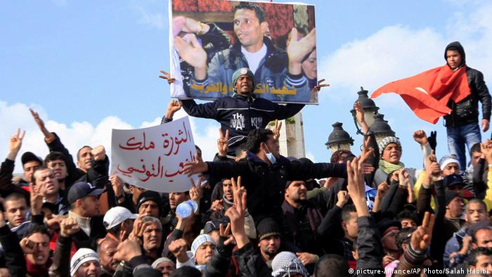 Symbolbild Arabischer Frühling Tunesien (picture-alliance/AP Photo/Salah Habibi)