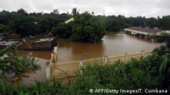 Überschwemmungen in Mosambik 2013 (AFP/Getty Images/T. Cumbana)