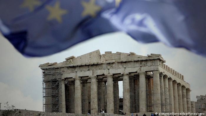 Krise Griechenland Symbolbild Euro Austritt (picture-alliance/dpa/Panagiotou)