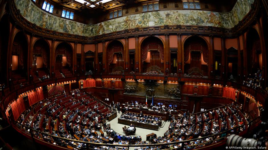 Italian parliament votes for overhaul to end revolving for Il parlamento italiano attuale