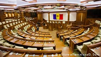 Parlamentul de la Chisinau (picture-alliance/epa/D. Doru)