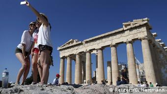 Με αισιοδοξία περιμένουν οι εκπρόσωποι του ελληνικού τουριστικού κλάδου το φετινό καλοκαίρι