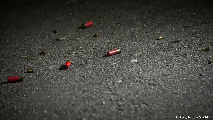 Brasilien Symbolbild Sao Paulo Kriminalität Mord Gewalt Patronenhülsen Waffen (Getty Images/Y. Chiba)